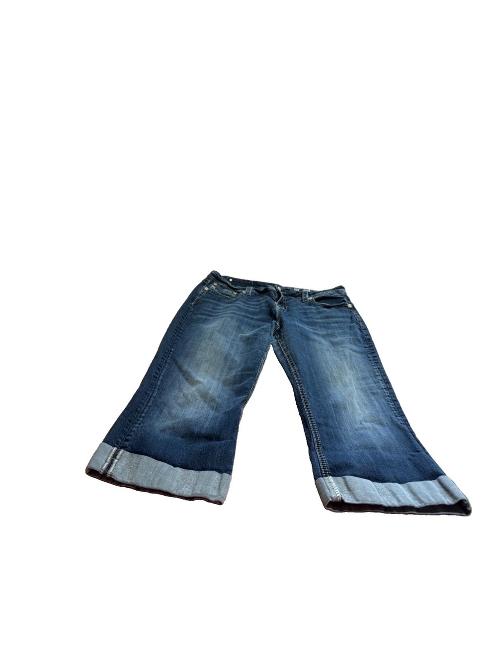 Miss Me Women’s Medium Wash Mid Rise Curvy Jean Cuffed Capris! Size 34 40x20